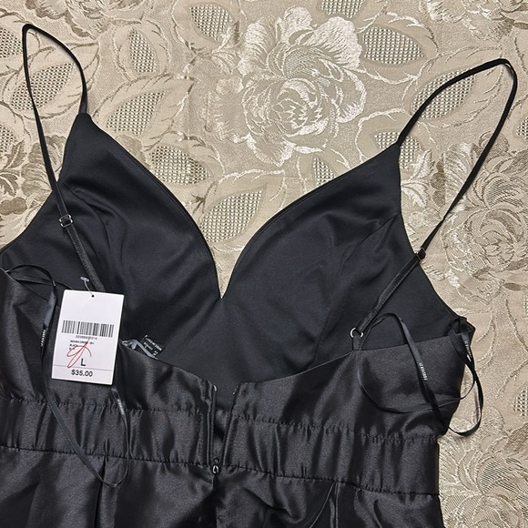 Forever 21 black spaghetti strap formal dress. - Picture 5 of 8